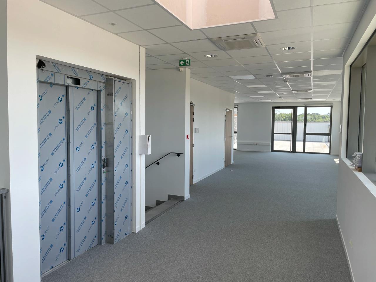 Entrepôt Ayguemorte-les-Graves 4943m² Location entrepôt Ayguemorte-les-Graves Gironde OLLOG2314778 31